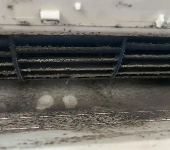 齐河空调吹的风有股烧焦味是怎么回事